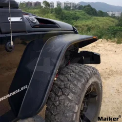 Poszerzenia nadkoli z tworzywa Jeep Wrangler JK